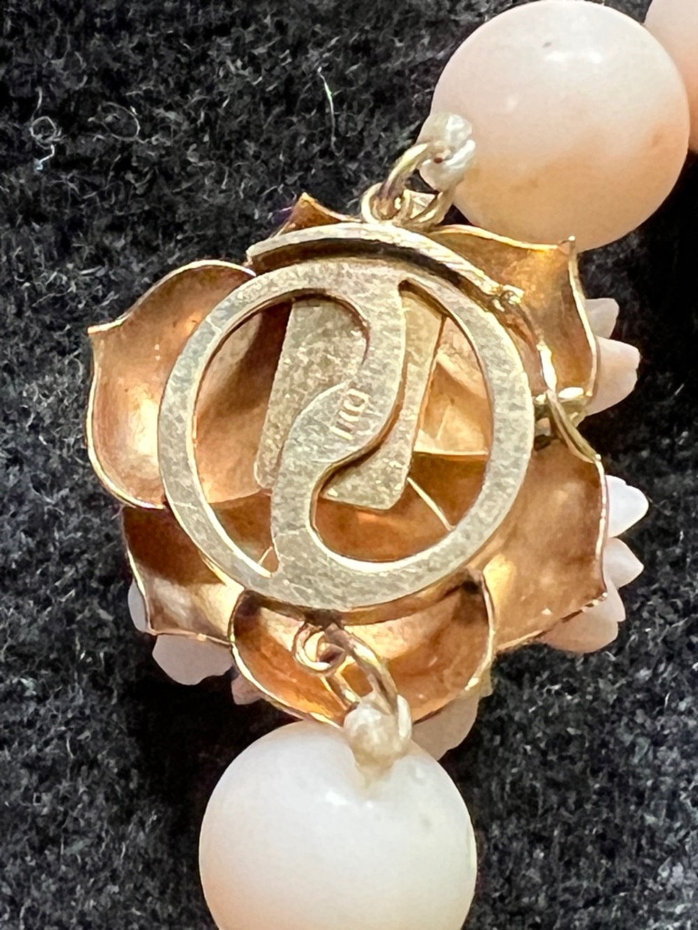 Angel’s Skin Coral Single String Necklace Carve Coral Gold 14K Clasp Vintage 20” - Picture 6 of 7